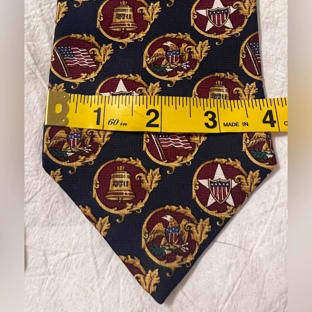 Tommy Hilfiger American Flag Patriot Americana Tie 100% Silk